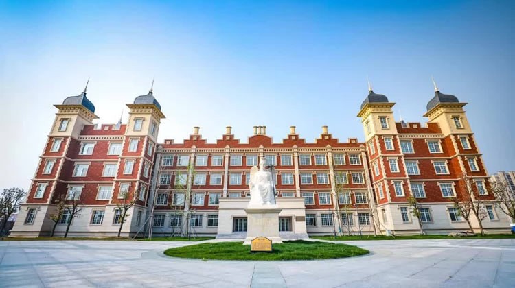 泛美航空职业教育集团